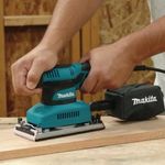 Lixadeira-Orbital-Adaptavel-190-Watts-220-Volts---BO3710---MAKITA--1-
