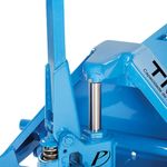 Transpalete-Manual-2.5-Toneladas-680mm-com-Rodas-Tandem-em-Nylon-TM2500---0150504---PALETRANS--1-