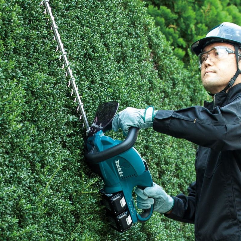 Aparador de Cerca Viva Eletrico com Freio Estantaneo 550 Watts 220 Volts - UH5570 - MAKITA -3-