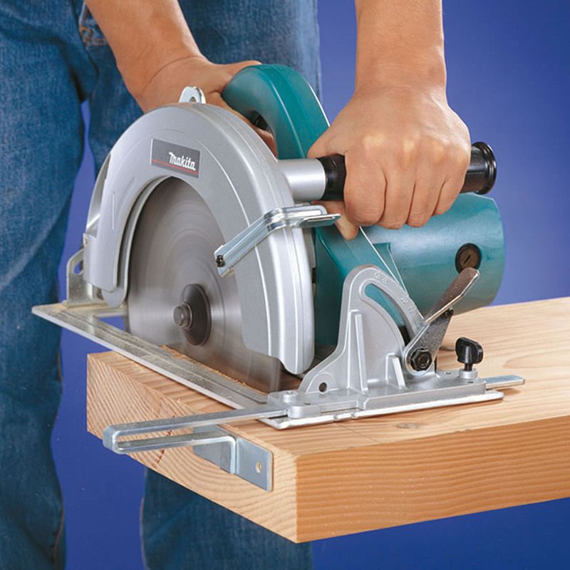 Serra-Circular-para-Madeira-com-Dupla-Isolacao-2000-Watts-220-Volts---5900-B---MAKITA