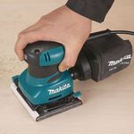 Lixadeira Orbital com Dupla Isolacao 14000RPM 200 Watts 220 Volts - BO-4556 - MAKITA
